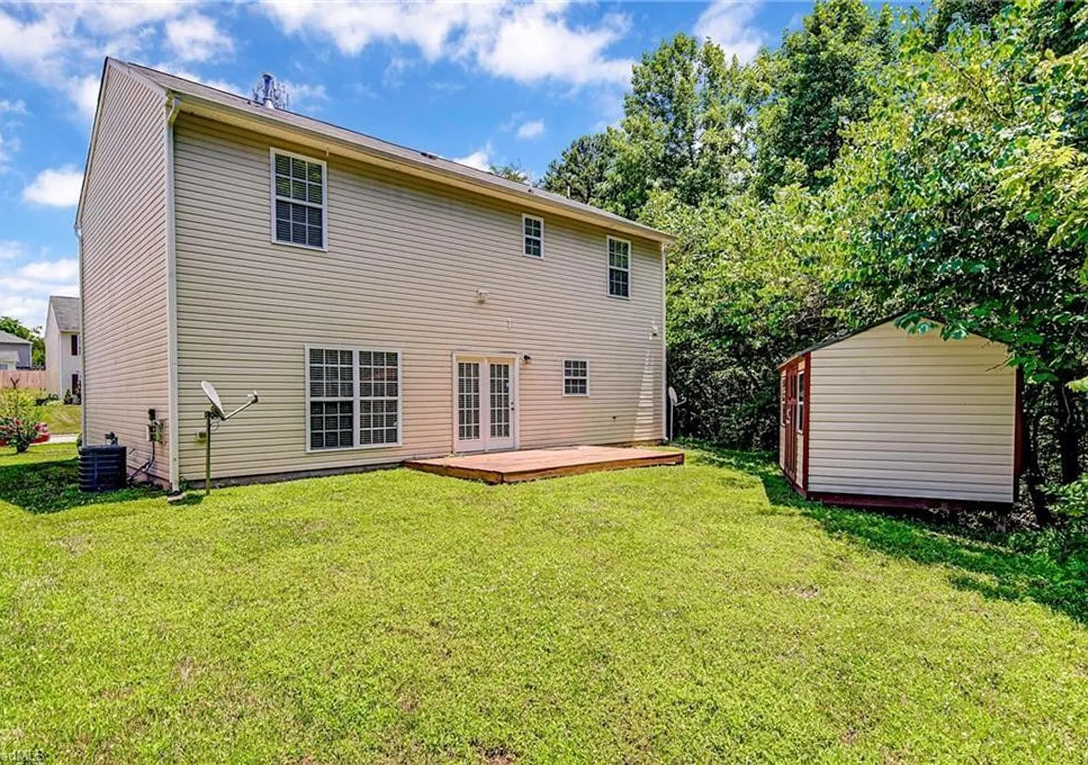 Spacious 4 Bed/ 3 Bath House! — Photo 1