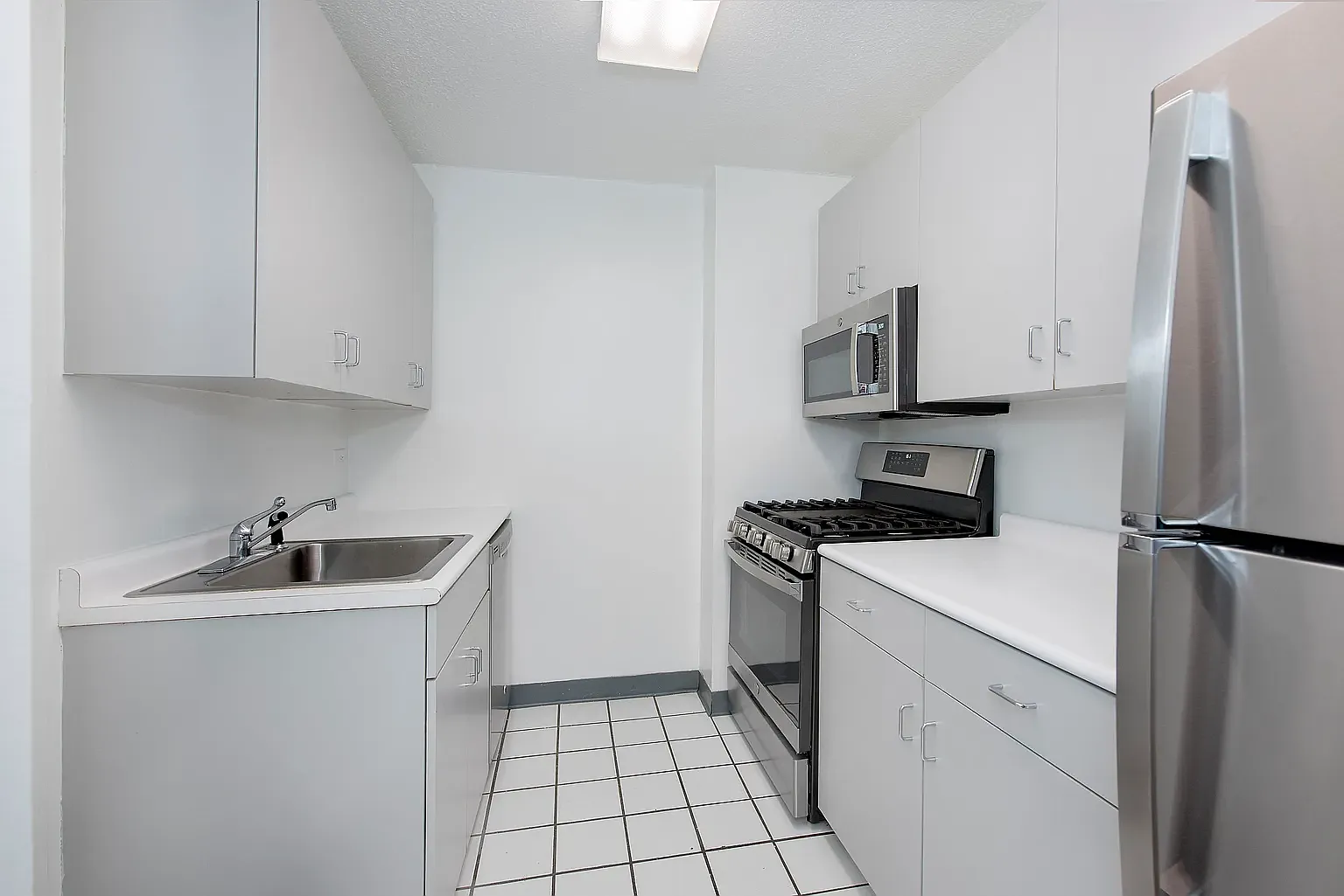 429 East 52nd Street — Photo 2