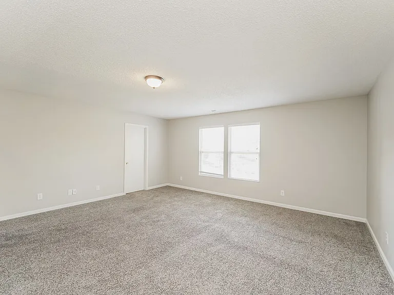 4490 Saint Catherines Ct — Photo 11