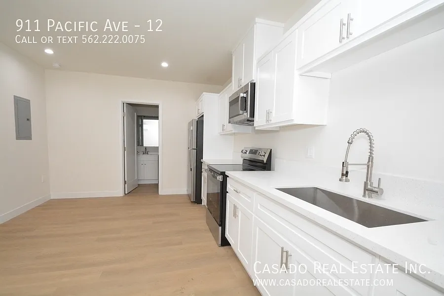 Building Photo - 911 Pacific Ave #12