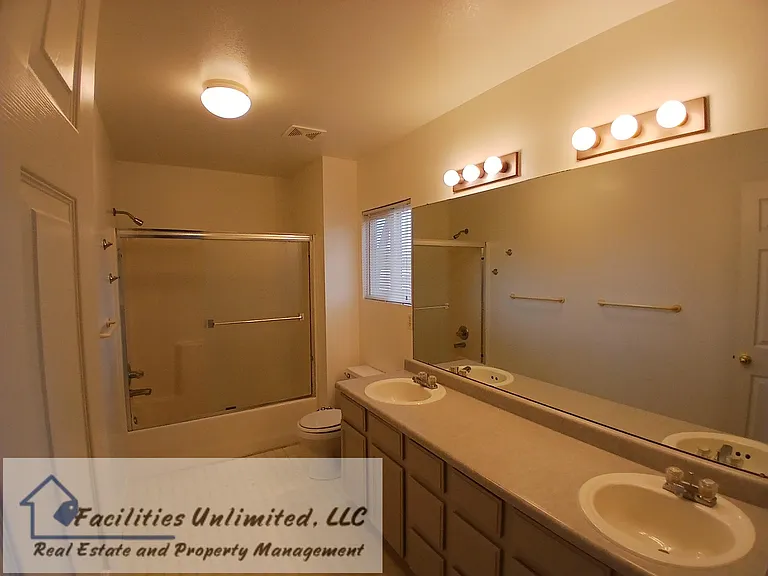272 Acacia Dr — Photo 16