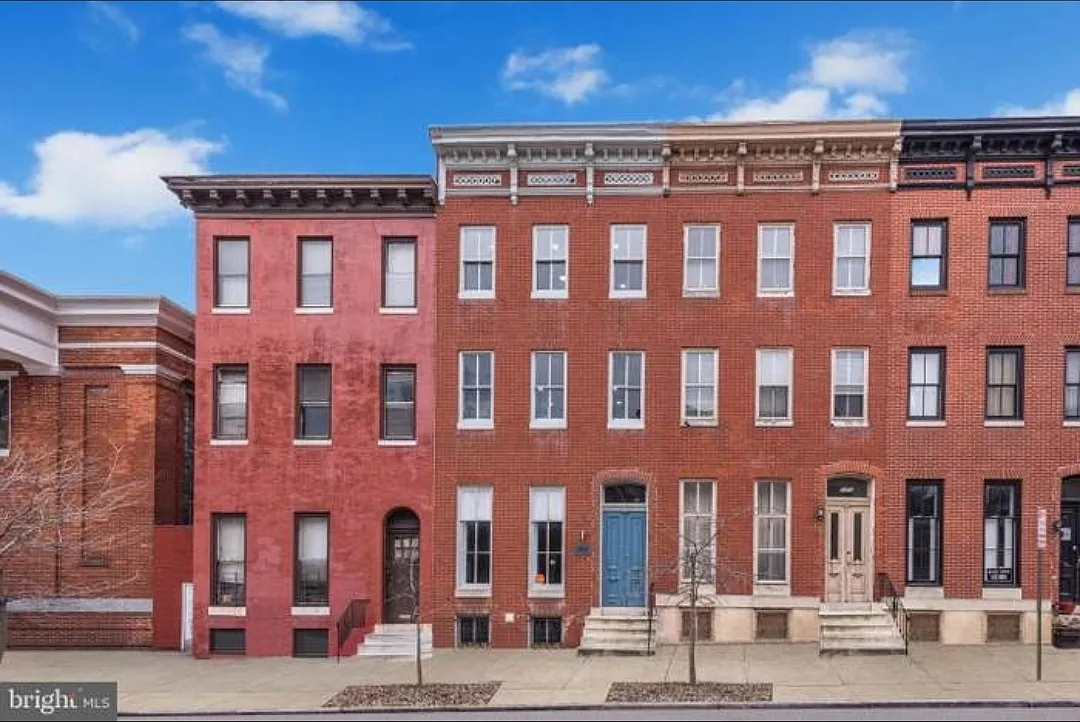1411 W Lombard St — Photo 1