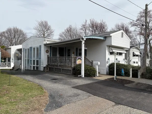 300 E Washington St Unit 2R, North Attleboro, MA 02760