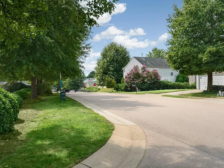 5020 Babbling Brook Dr — Photo 27