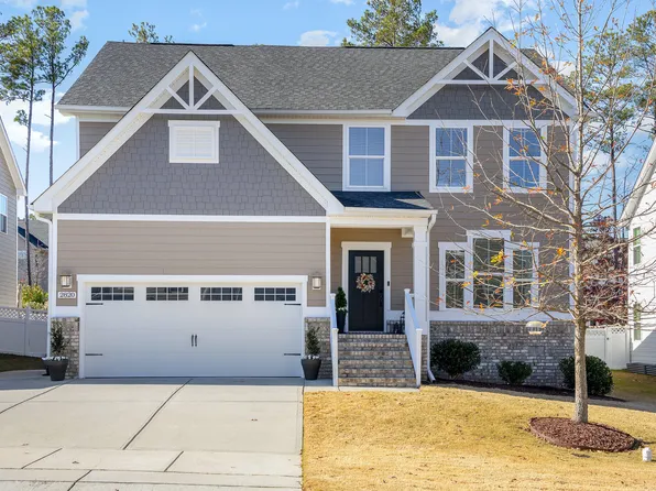 2820 Landon Ridge Dr, New Hill, NC 27562