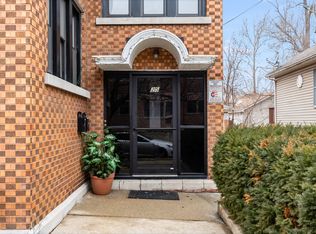 25 N Hickory St, Joliet, IL