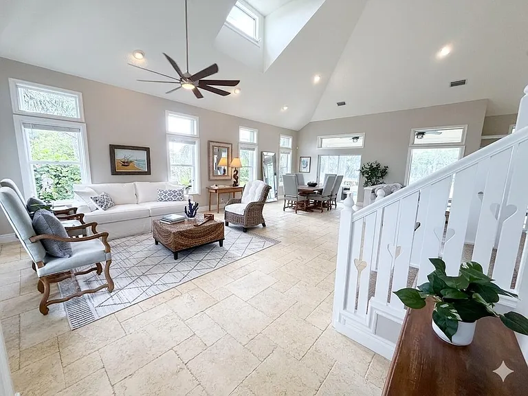 400 Seaside Ln — Photo 7