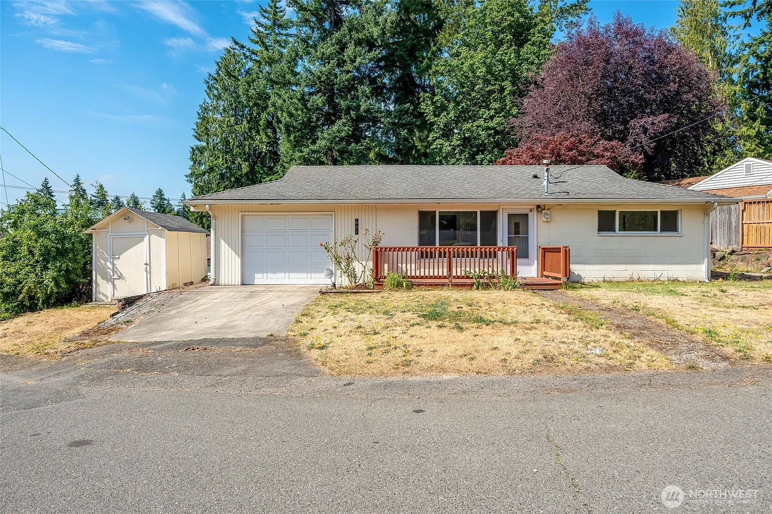 621 Tacoma Avenue NE photo 1
