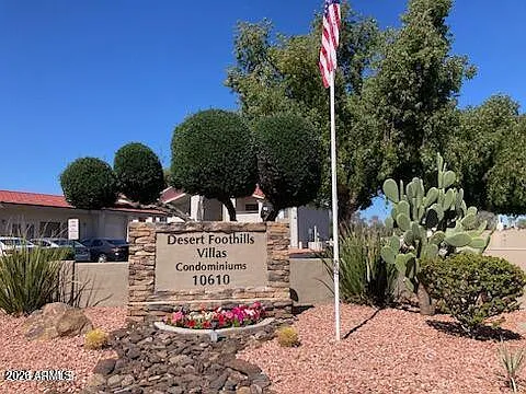 2 bed, 960 sqft, $1,800 — Photo 2