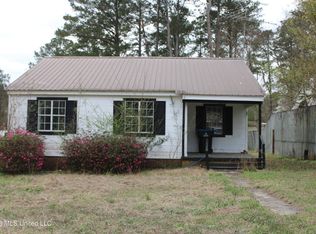 1337 John St, Prentiss, MS 39474