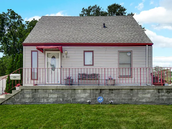 7126 Montana Ave, Hammond, IN 46323