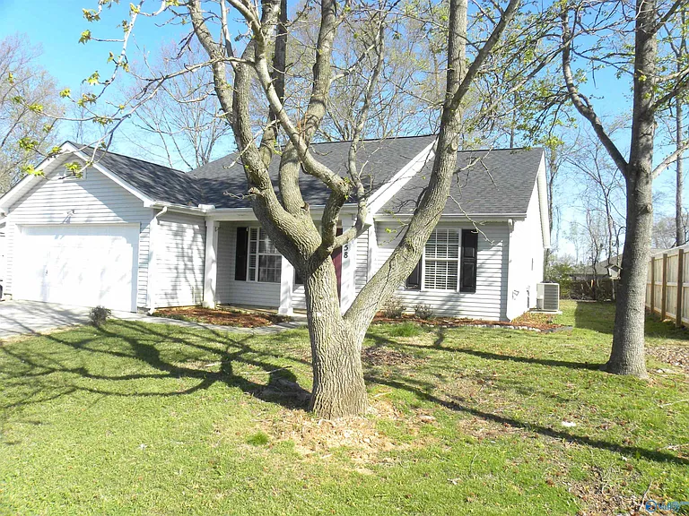 258 Mountain Creek Dr — Photo 2