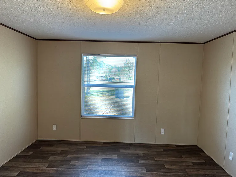 54346 Armstrong Rd — Photo 9