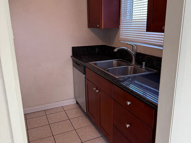 1448 Hornblend St #B — Photo 8