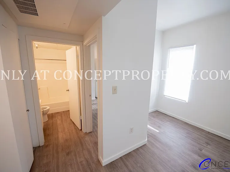 223 E 3rd Ave — Photo 71