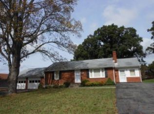 1604 Eanes Rd, Roanoke, VA 24014