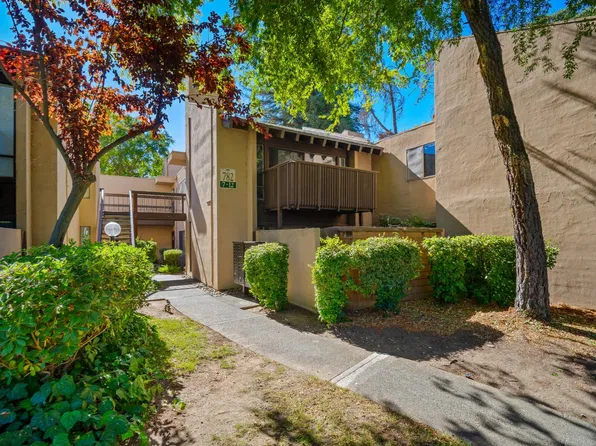 782 Woodside Ln E Unit 11, Sacramento, CA 95825