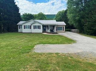 853 Ivanhoe Rd, Max Meadows, VA 24360