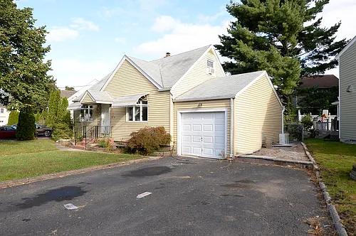 38-49 Vanore Dr Photo 1