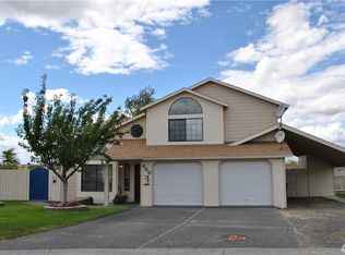 438 White Dr, Moses Lake, WA 98837
