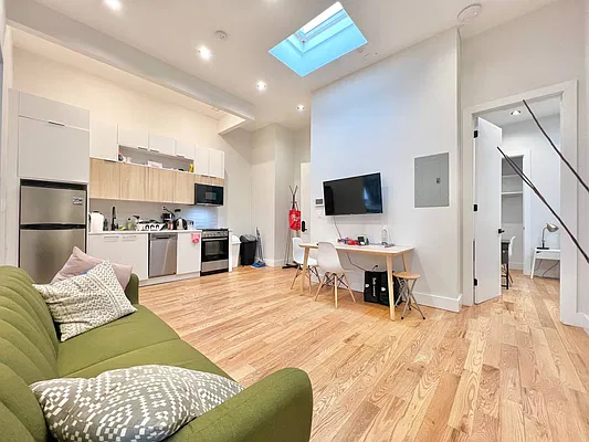Rented by Doorway NYC, LLC | media 7