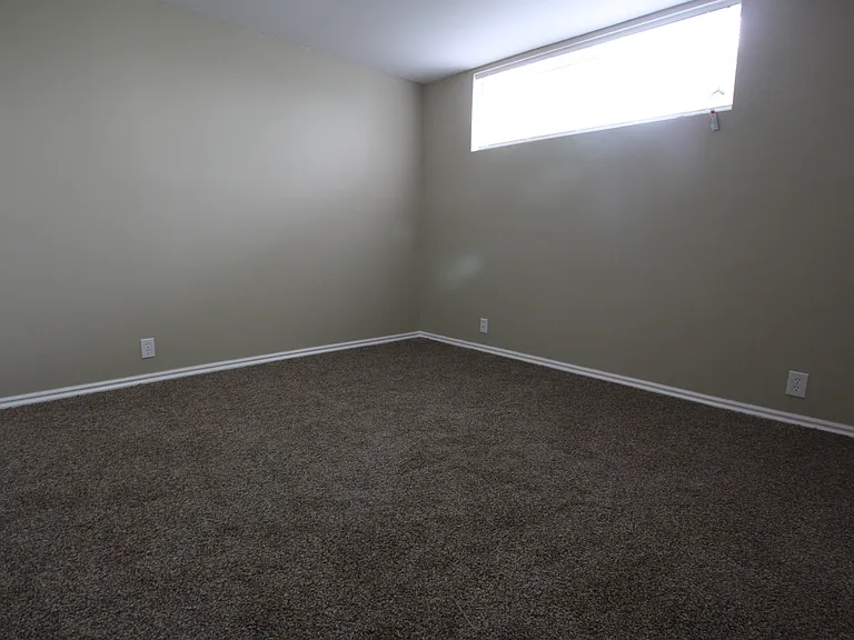 4438 S Balsam Ave — Photo 6