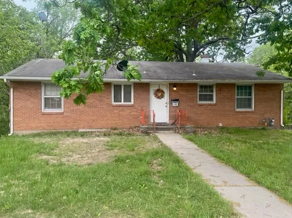 11301 E 6th St S, Independence, MO 64054