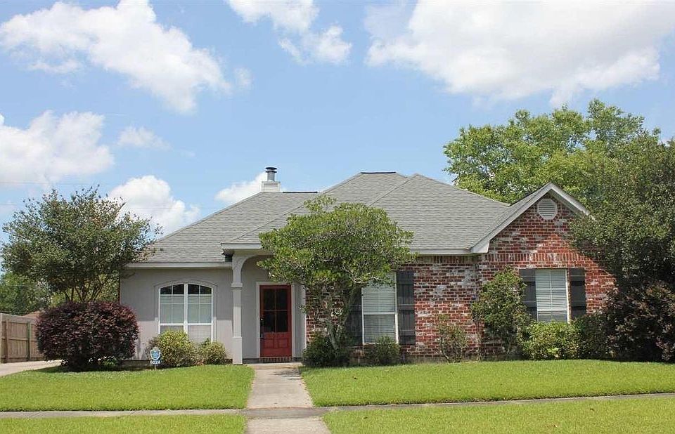 1st image of 6024 Woodlawn Park Ct
