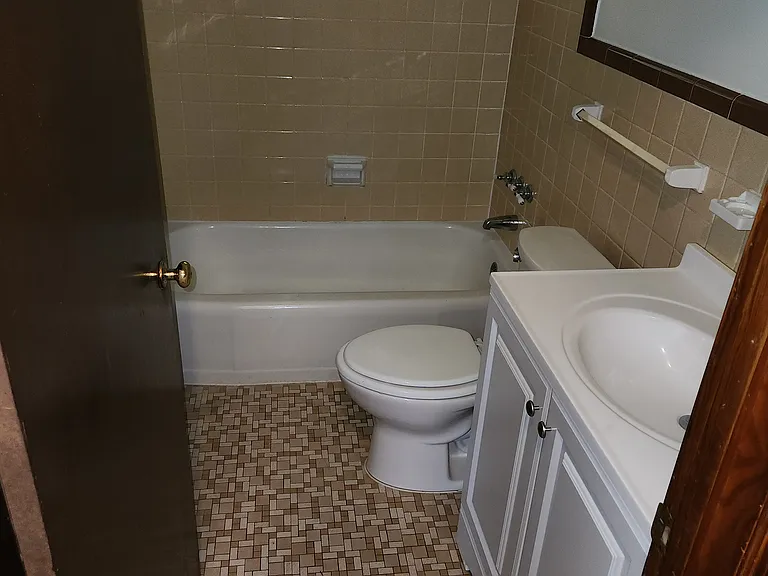 1161 Elkwood Cv — Photo 17