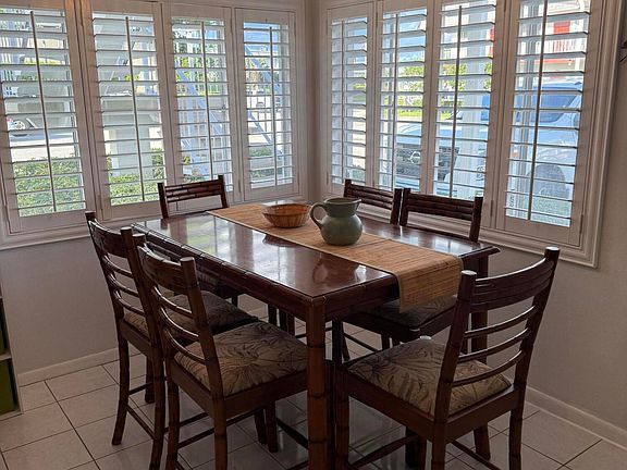 5th image of 3160 Lake Osborne Drive #112