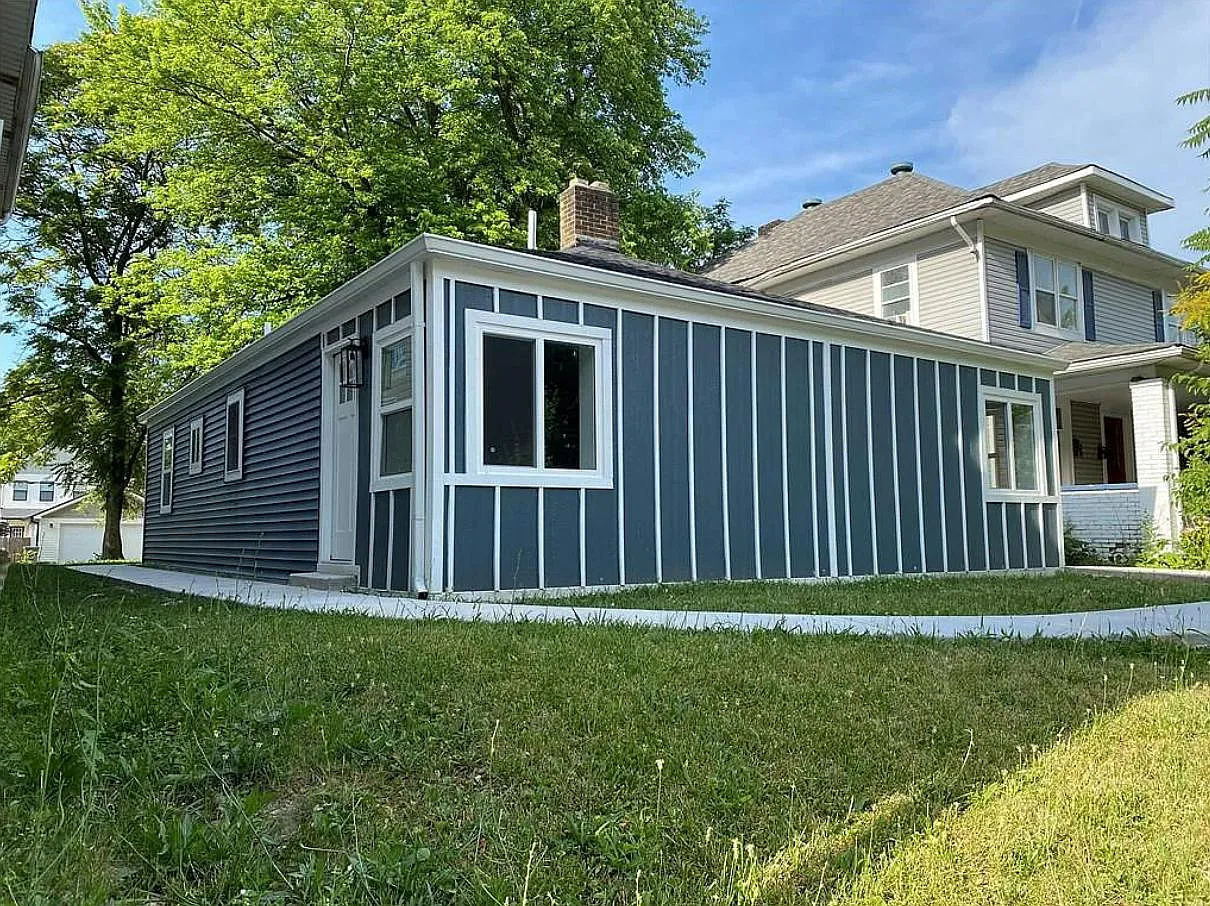 1519 E Michigan St — Photo 2