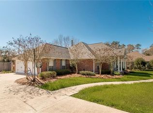 74 Weldon Cir, Ponchatoula, LA 70454