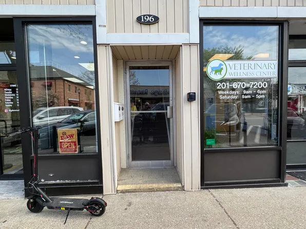 196 Rock Rd, Glen Rock, NJ