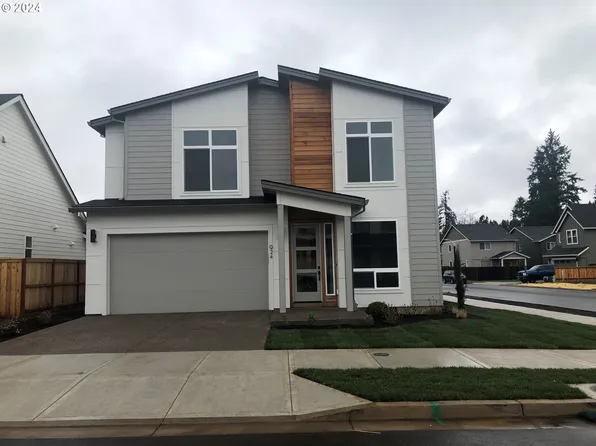 924 NE 17th Ave #L-33, Canby, OR 97013