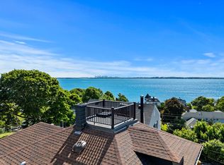 26 Karolyn Cir, Nahant, MA 01908