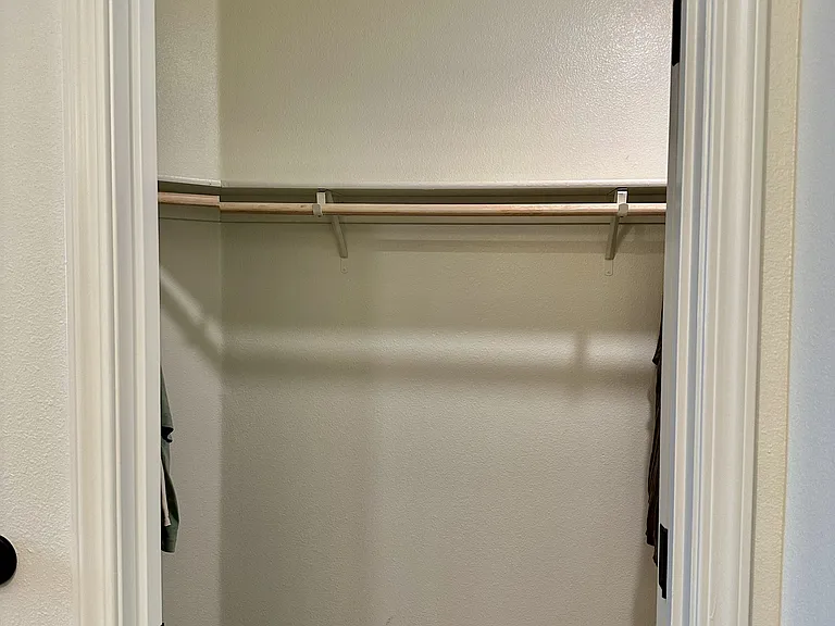 677 Country Pl — Photo 48