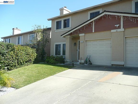 2nd image of 3253 Jamie Way