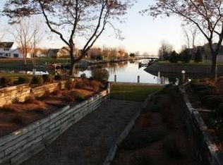 5197 N Harbour Dr, Winneconne, WI 54986