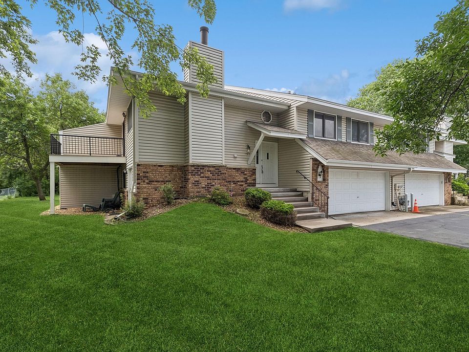 1st image of 747 Evergreen Ct