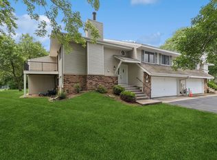 747 Evergreen Ct, Burnsville, MN 55337