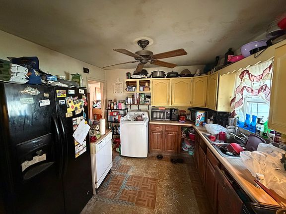 4th image of 132 Lilac St