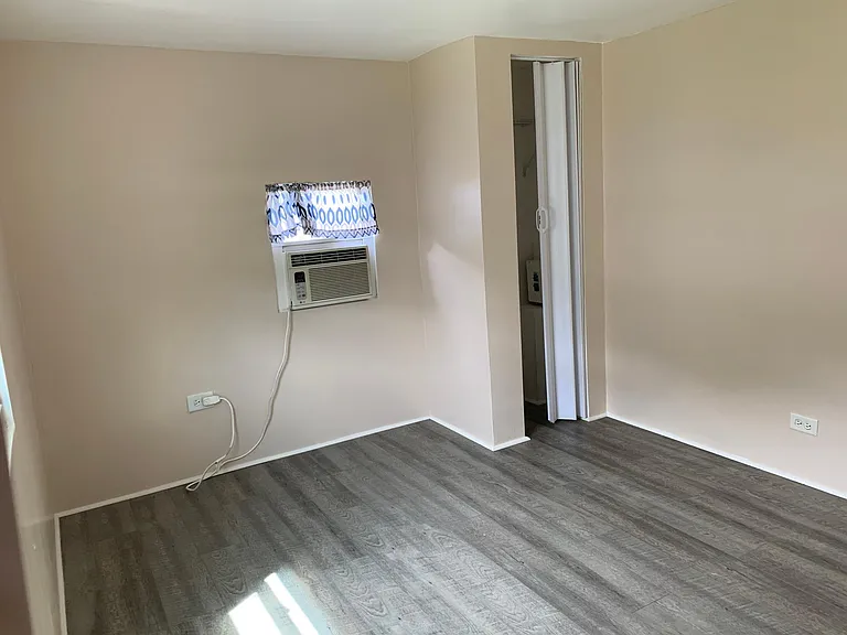 3701 E Moody Blvd #6 — Photo 7