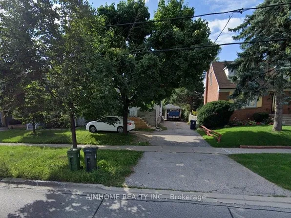 197 Finch Ave E, Toronto, ON M2N 4S1