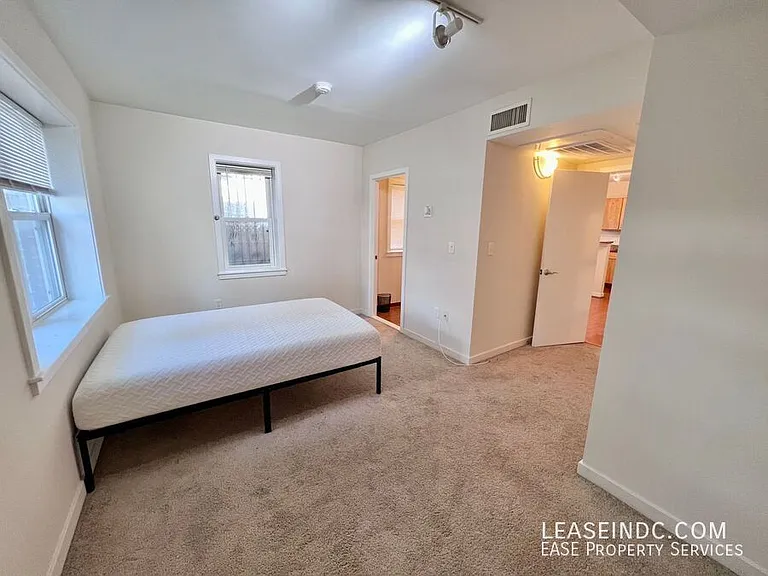 3534 10th St NW #150 — Photo 10
