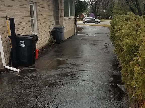 3rd image of 2708 Hikes Ln