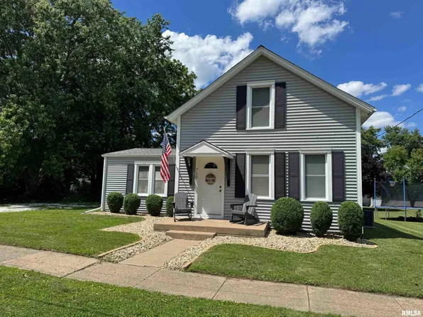715 E Chatham St, Metamora, IL 61548