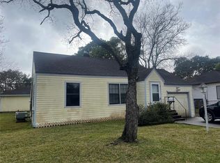 811 18th Ave N, Texas City, TX 77590
