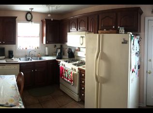11 Saratoga Ct, Easton, PA 18040
