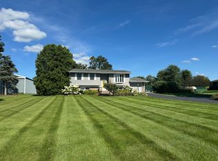 3308 Stieg Rd, Woodstock, IL 60098