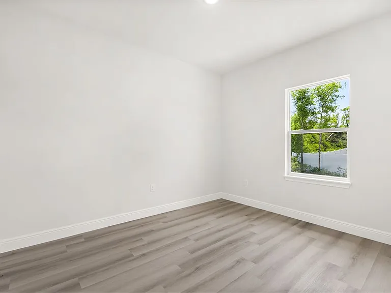 15568 SW 46th Cir — Photo 23